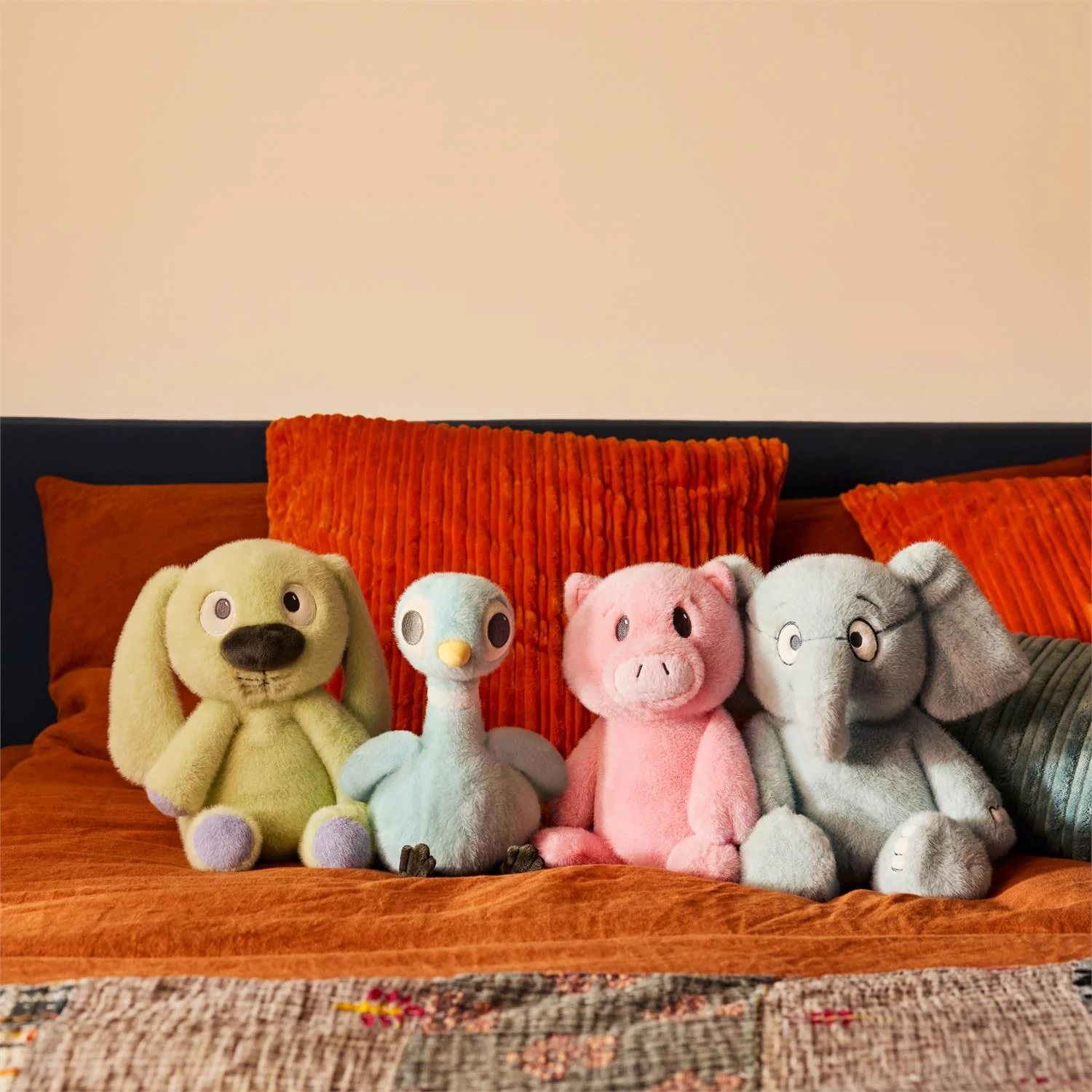 GUND Piggie 13.5-Inch Plush 7 GUND Piggie 13.5-Inch Plush