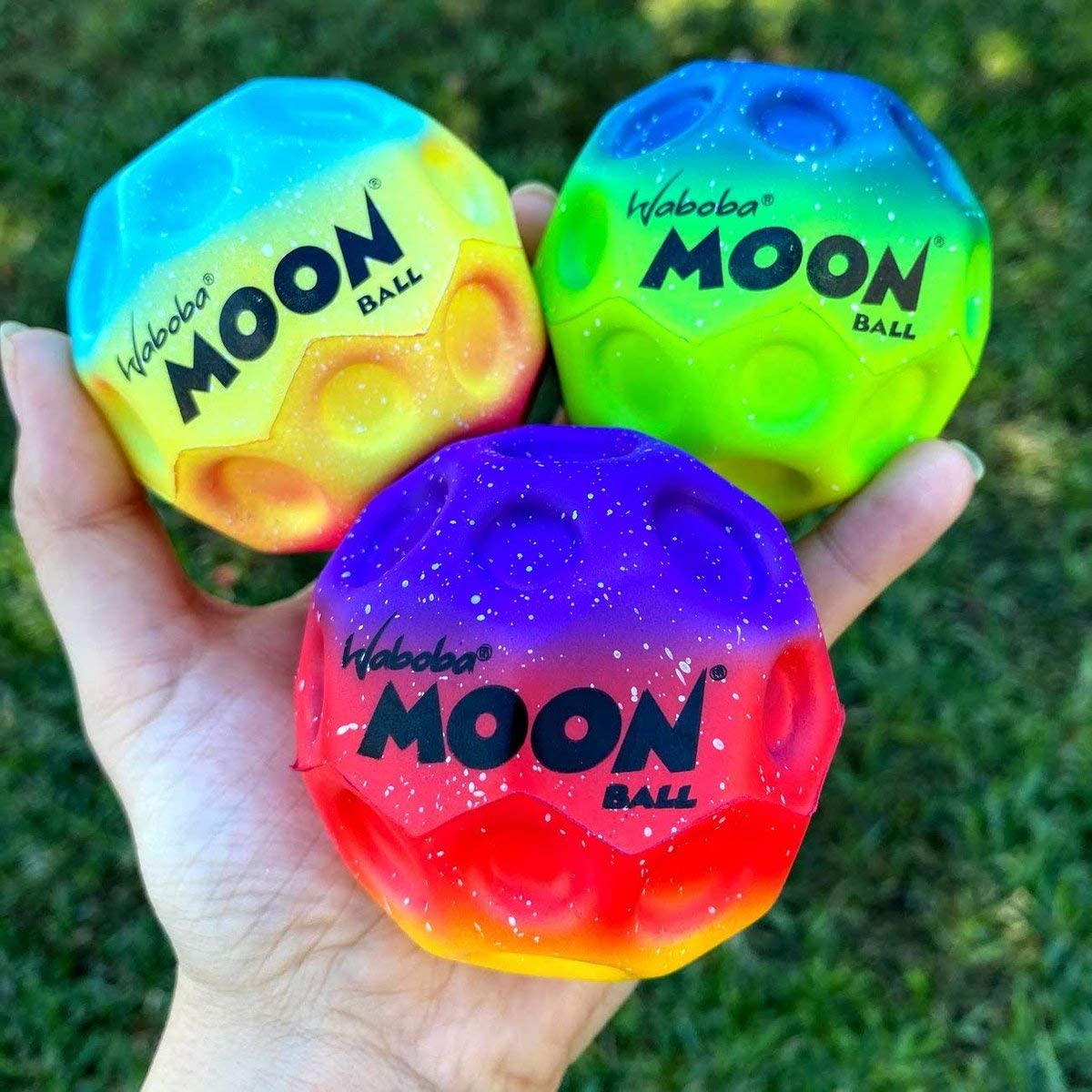 Gradient Moon Ball